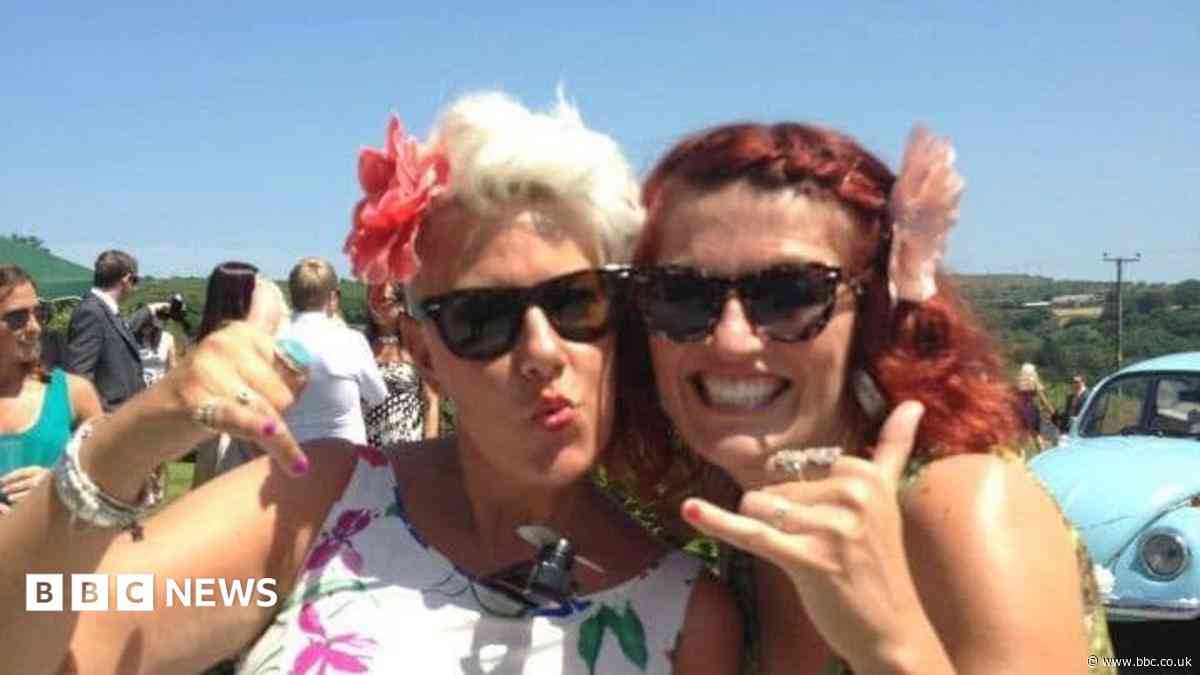 Women continue quirky challenges to honour friend