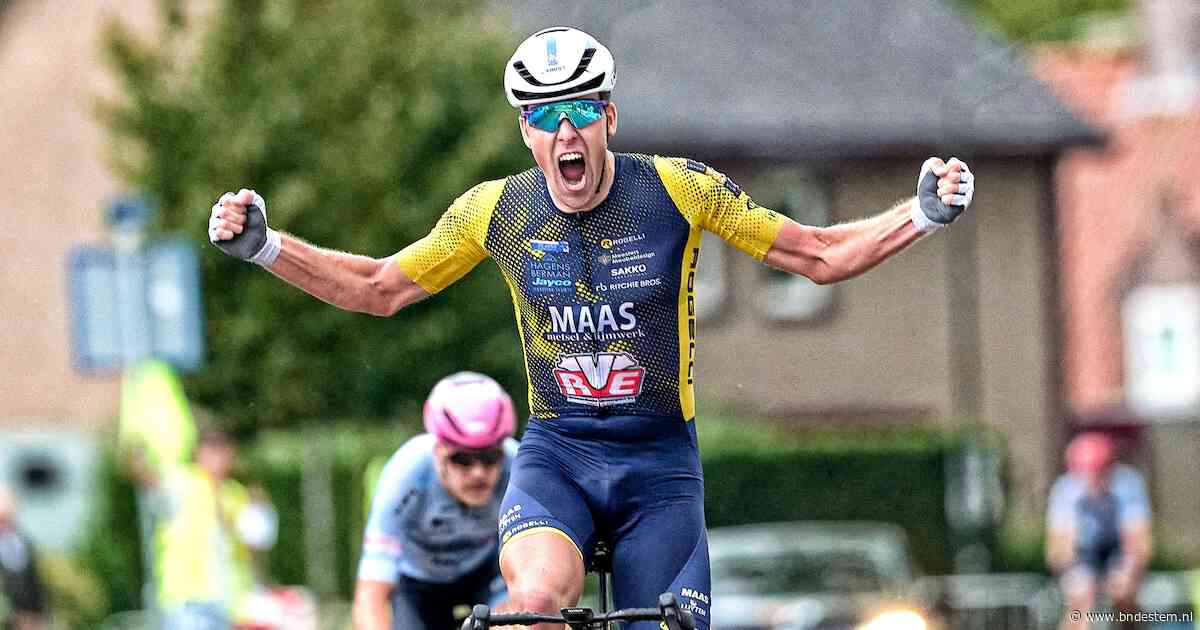 Winnaar Bierkens en runner-up Van Oord hekelen vele afzeggers van Ronde van Hank: ‘Ik vind het juist mooi als het regent’