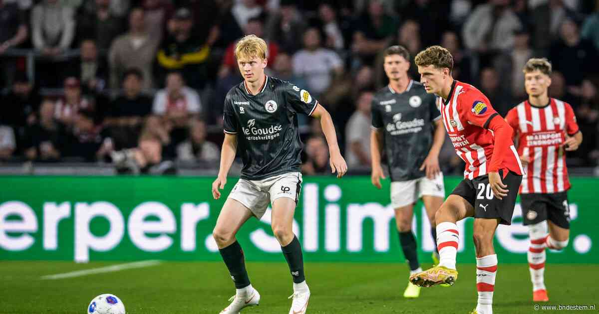 LIVE eredivisie | PSV begonnen tegen Sparta, hoe pakt keuze van Peter Bosz uit?
