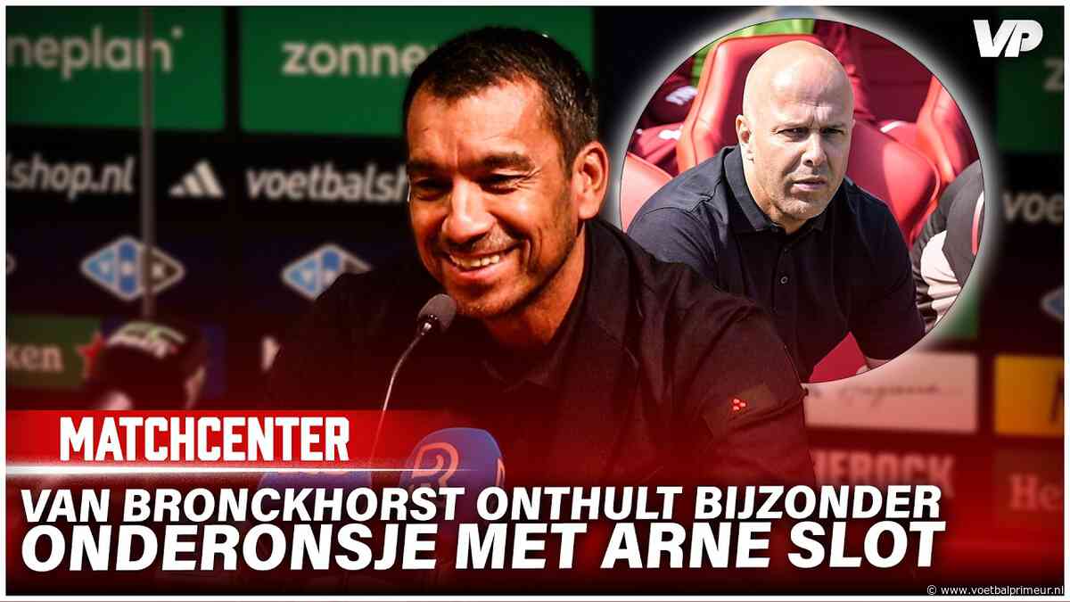 Van Bronckhorst over onderonsje met Slot: 'Dat is een compliment'