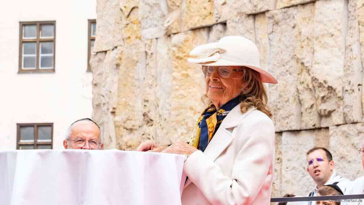 Zuversicht in düsteren Zeiten: Charlotte Knobloch (93) spricht nach Morddrohung beim jüdischen Neujahrsfest