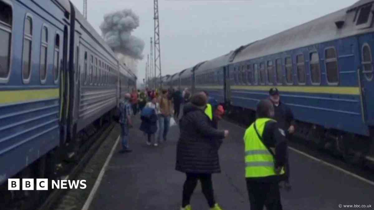 Russia hits Ukrainian train shortly after Boris Johnson and top European officials leave station