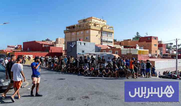 سبتة تقوم بترحيل "آلاف المقتحمين"