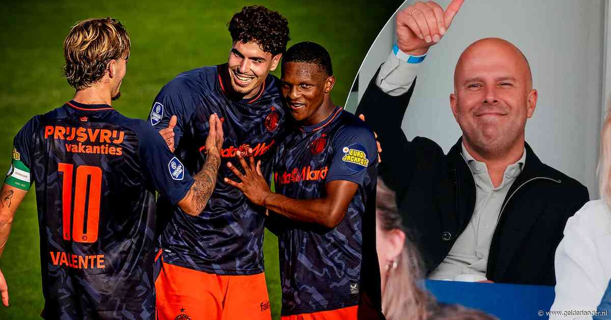 ‘De beste helft van een team dat ik heb gecoacht’: Feyenoord imponeert met ‘Slotbal’ in Zwolle