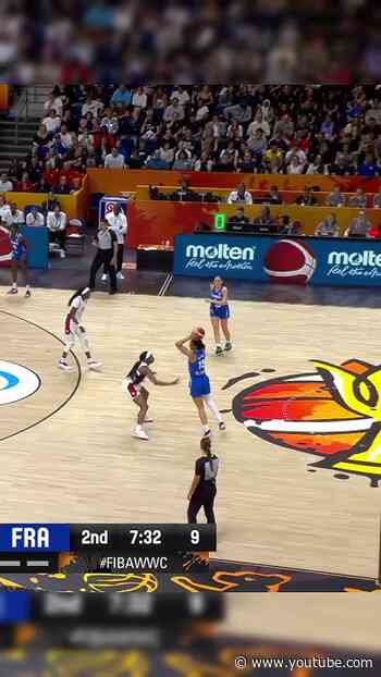 Gabby Williams is doing it ALL for the gold 🇫🇷 #FIBAWWC