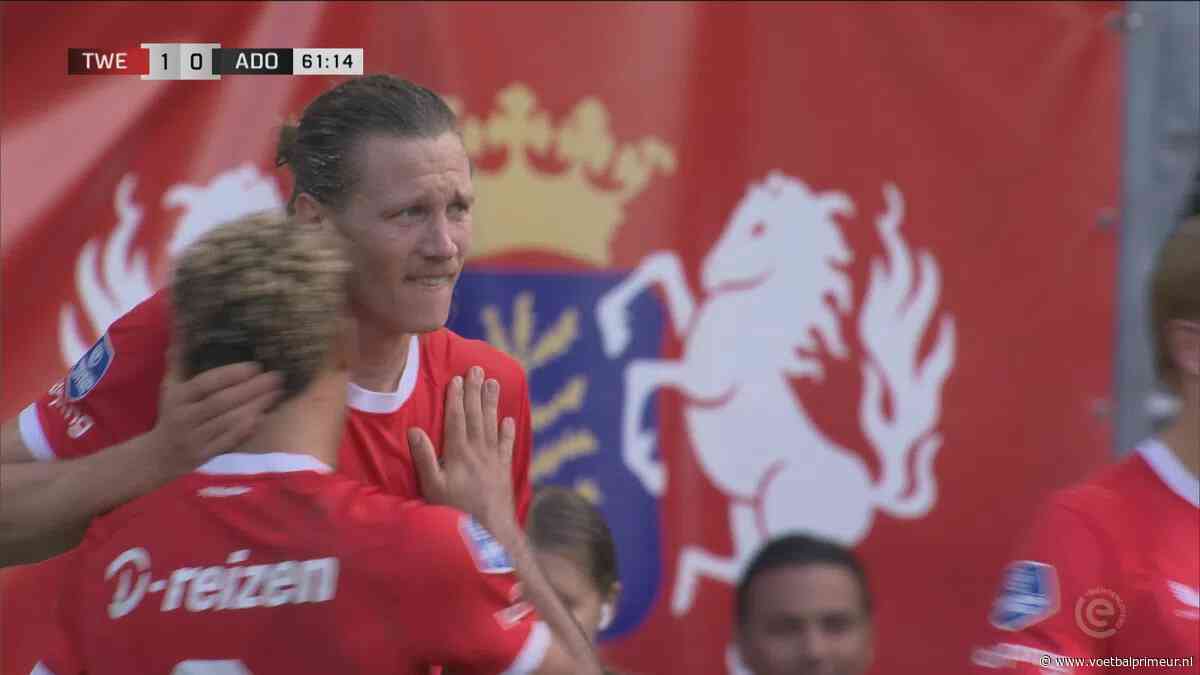 De beelden: emotionele Weghorst maakt zijn eerste in de Grolsch Veste