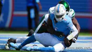 Titans fall flat in coach Saleh's debut as Ward struggles