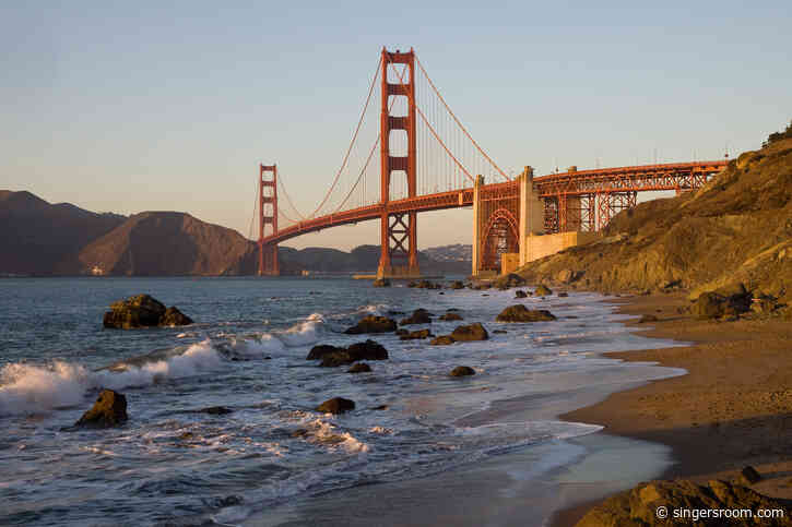 The 10 Most Famous Singers from California