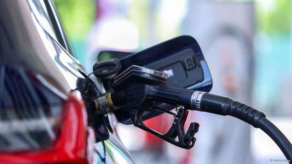 Hohe Spritpreise in NRW: Mit E10 an der Tankstelle sparen – ein kurzer Check genügt