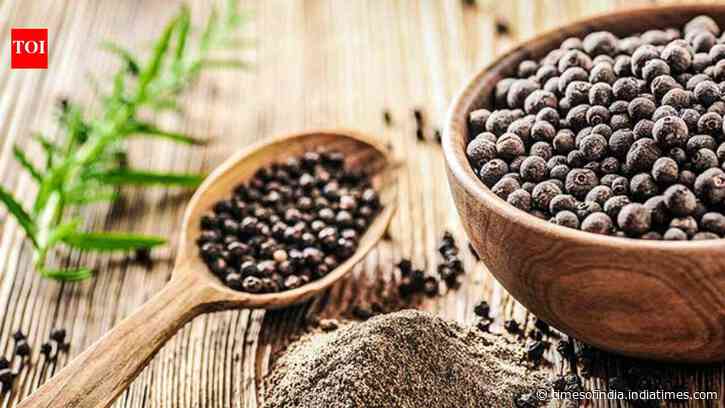 Pepper Alters Nutrient Absorption: Piperine can boost curcumin uptake; may affect some drugs