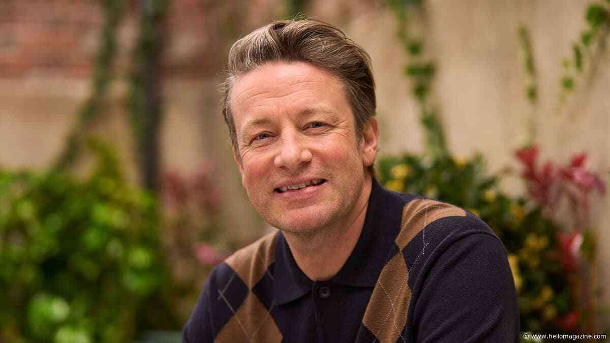 Jamie Oliver's 'tough' struggle at home with 5 kids: 'They're so unimpressed'