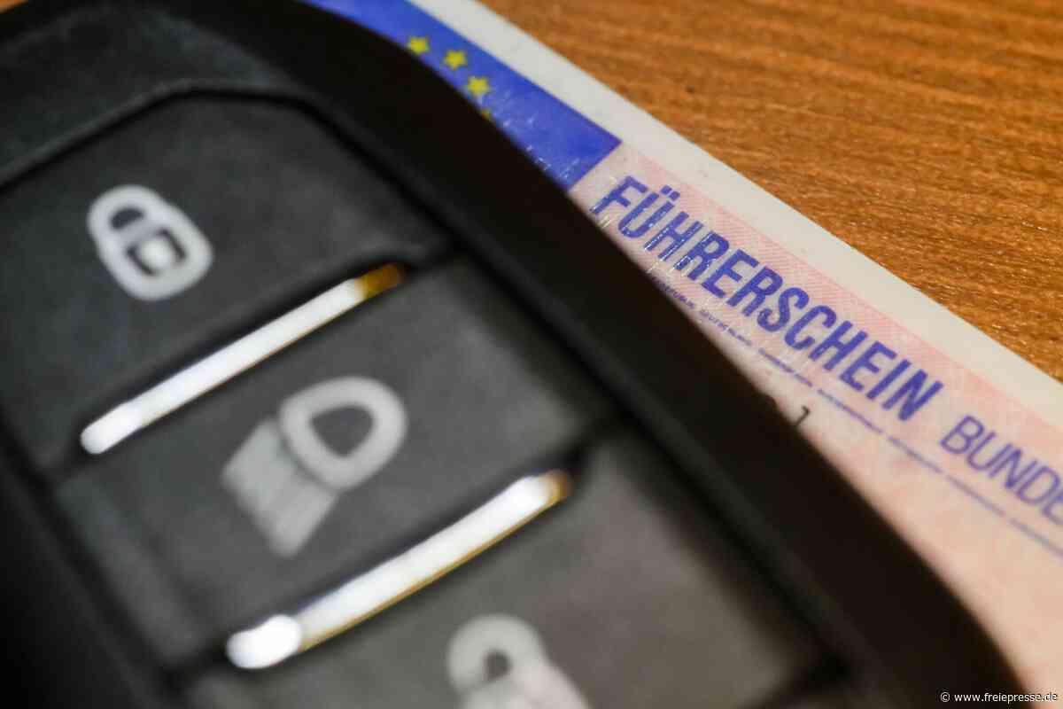 Chemnitz: Wohnungseinbrecher stehlen auch Auto