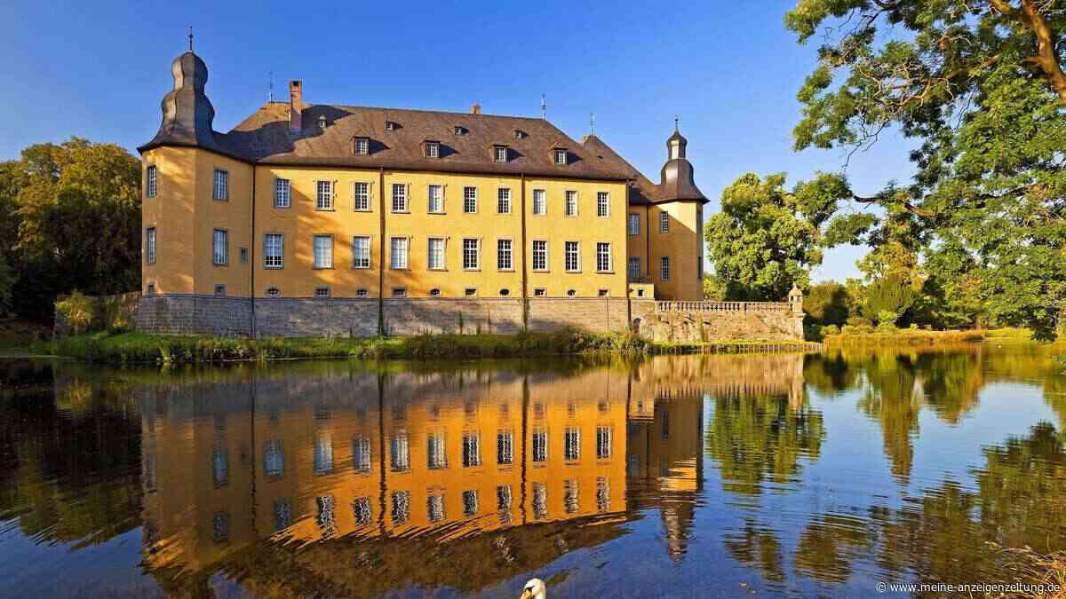 Wasserschloss im goldenen Licht: herbstlicher Ausflug zu Schloss Dyck