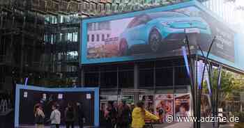 3D-Werbung wandert am Potsdamer Platz vom Boden an die Fassade