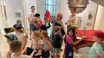 Schongau sucht „Burgi“: 17 Kinder jagen Gespenst durchs Stadtmuseum