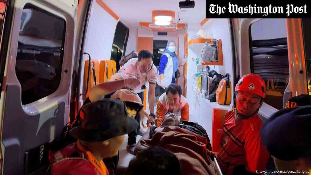 Passagierschiff mit 243 Menschen an Bord sinkt bei Unwetter – 130 Vermisste in Indonesien