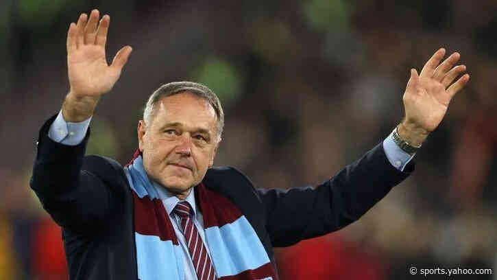 Former West Ham keeper Miklosko dies aged 64