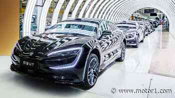 Trump Opens Door To Chinese Car Plants In The US Before Xi Visit