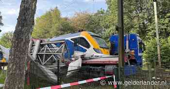 LIVE | Trein ramt vrachtauto met betonplaten: ravage op spoor in Ermelo