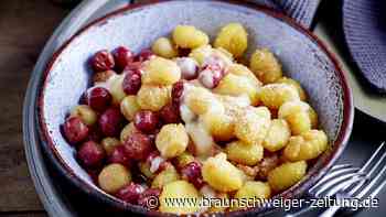 Süße Gnocchi mit Trauben und Bröselbutter