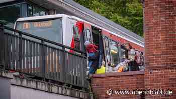 Tragischer Unfall: Junger Mann stirbt bei U-Bahn-Drama am Bahnhof Trabrennbahn