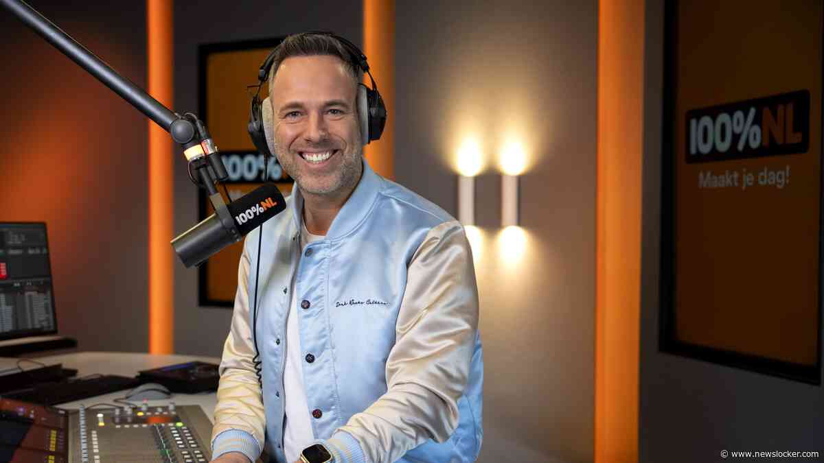 Barry Paf (47) tijdens uitzending verrast door ouders vanwege dertigjarig radiojubileum