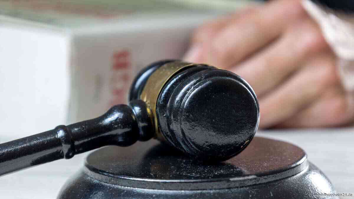 Mit 240 km/h durch Österreich: Deutscher Raser wegen Mordversuchs zu Haft verurteilt