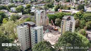 Former residents' sad farewell as flat demolition begins