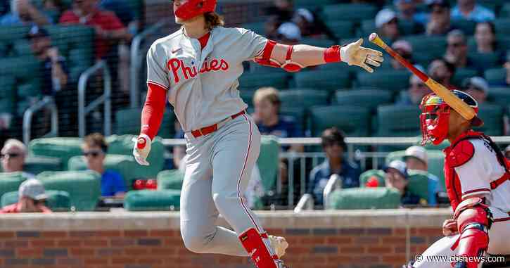 Alec Bohm hits tie-breaking, 2-run double in 7-run 8th as Philadelphia Phillies beat Braves, avoid sweep