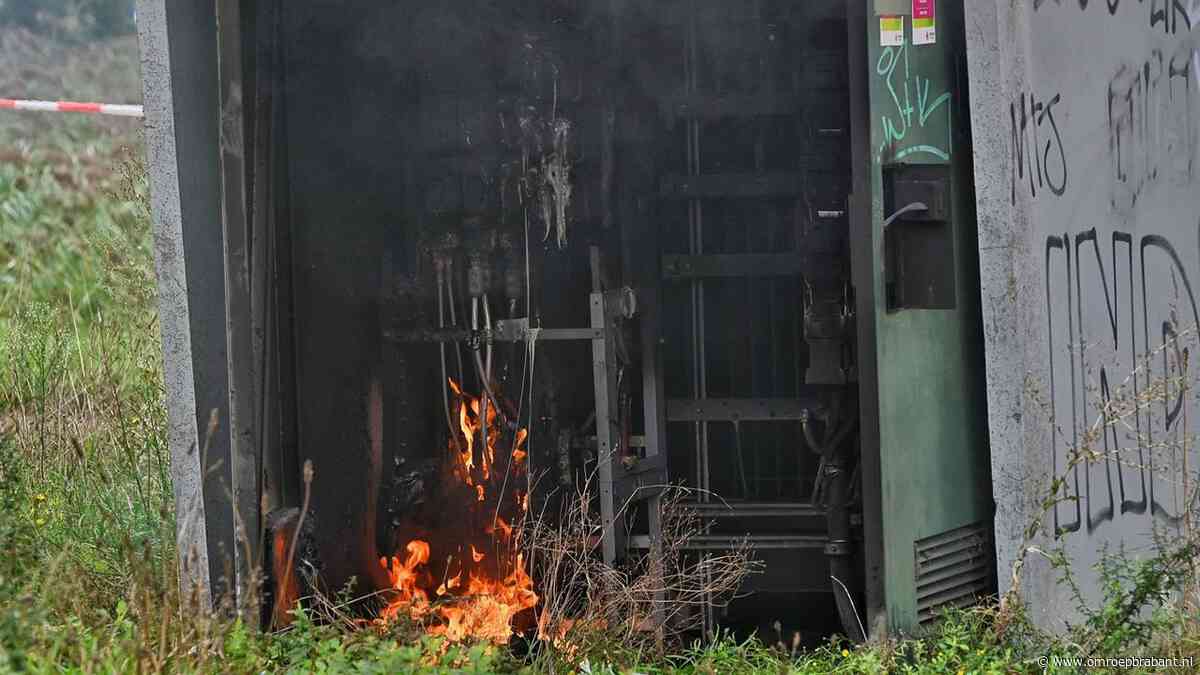 Zestien bedrijven zonder stroom door brand in stroomhuisje in Tilburg
