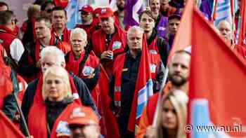 FNV eist 5,5 procent meer loon en waarschuwt kabinet weer over WIA en WW