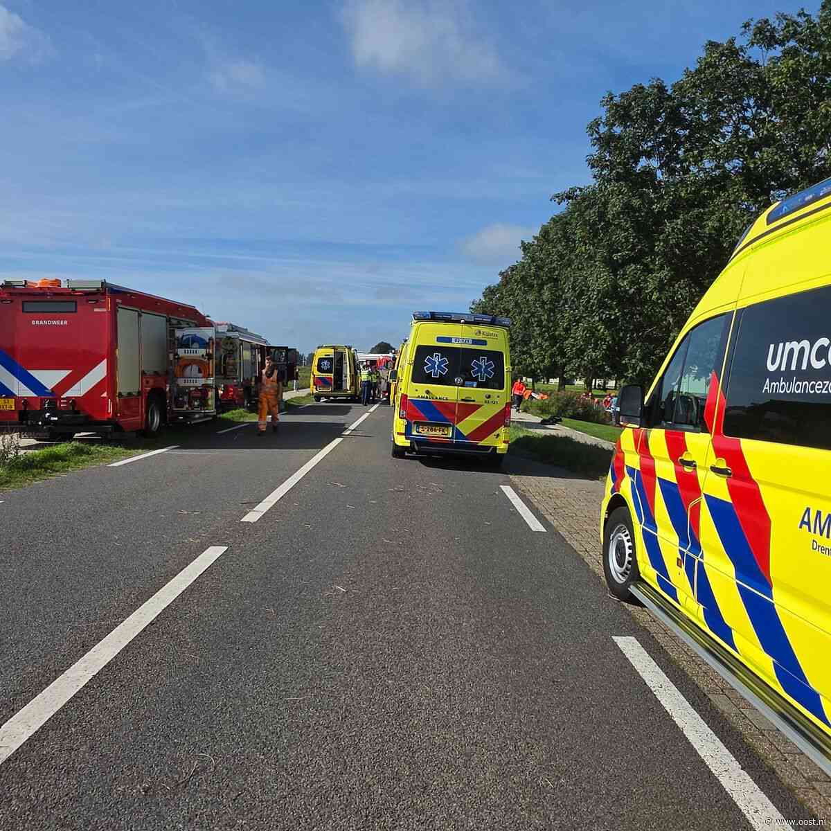 Drie ernstig gewonden door ongeluk met meerdere auto's en vrachtwagen op N333 bij Zuidveen
