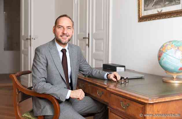 Implantologie-Fortbildung für Zahnärzte: Lars Oberlein von Cezanne Dental über Theorie, praktische Kurse und Training am Patienten
