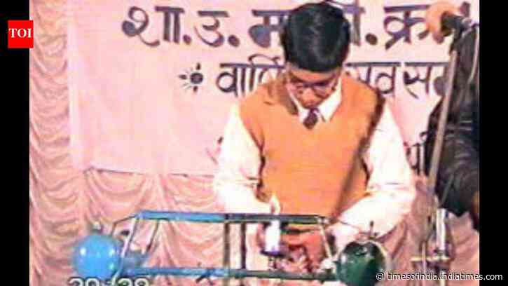At 16, Vyasji Mishra built a kerosene-water stove and won top prize at a major science exhibition