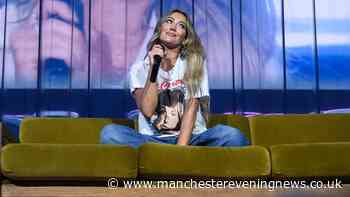 Hilary Duff halts Manchester AO Arena show after fan emergency in crowd
