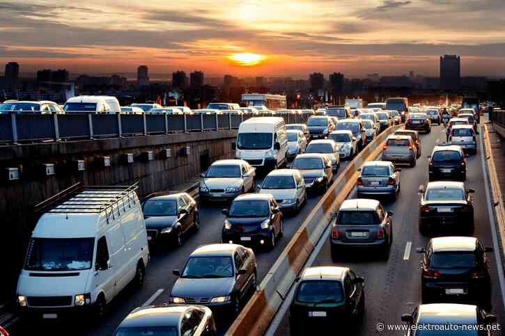 So viel kostet privates Autofahren die Welt wirklich