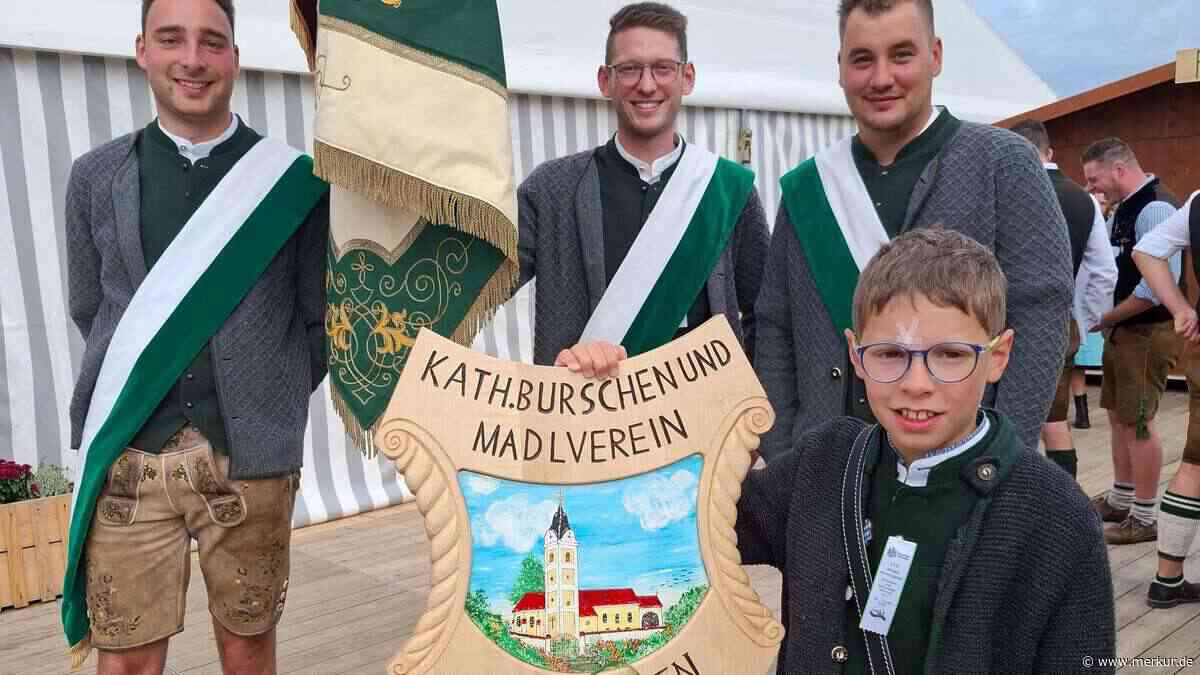 65 Gastvereine, 1.400 Besucher: KBV Ainhofen feiert 110-jähriges Bestehen