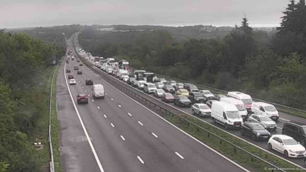 M4 was blocked as police incident causes delays