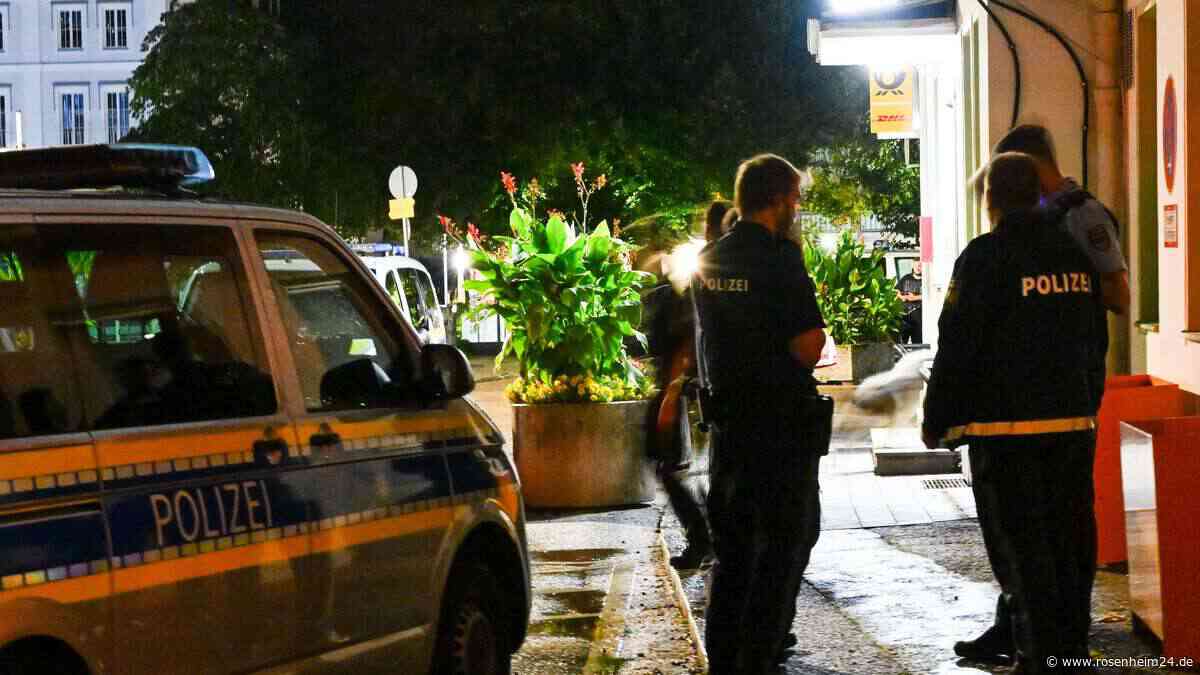 „Eine Zufallsbegegnung!“ – Ersthelfer berichtet von Messerattacke am Priener Bahnhof