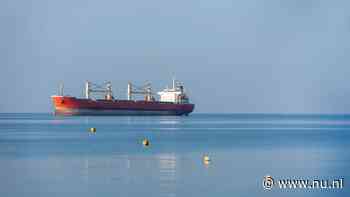Steeds meer containerschepen varen weer door Suezkanaal