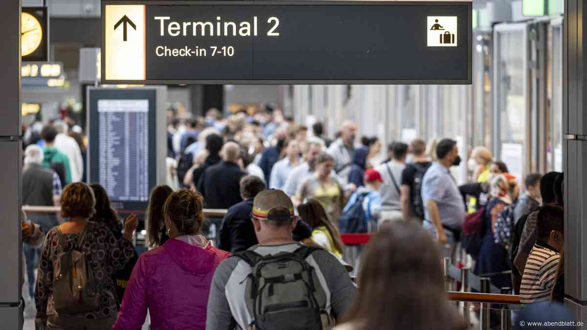 Flughafen Hamburg: Wieder lange Wartezeiten an der Sicherheitskontrolle