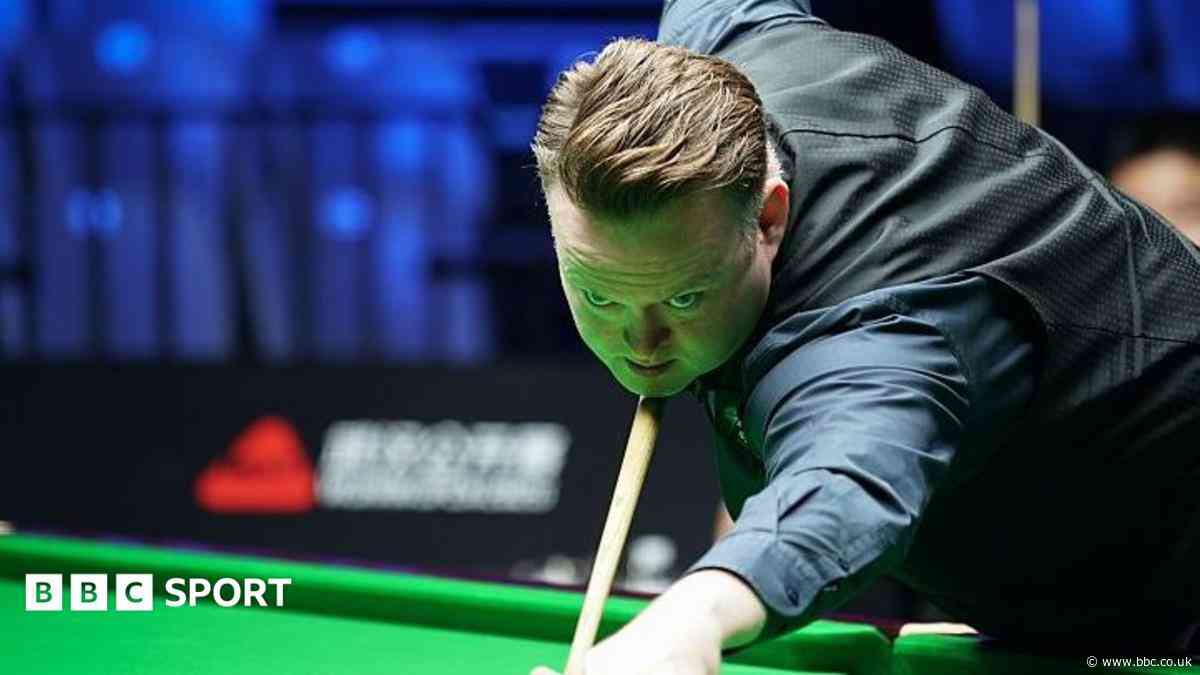 Murphy beats Trump in deciding frame to reach semis