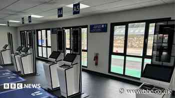 Channel biometric border checks face more delays