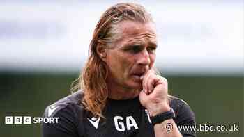 Gillingham players must 'empty tanks' - Ainsworth