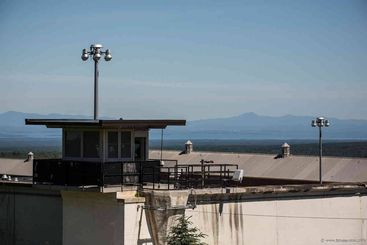 New York quickly withdraws plan to study new 3K-bed prison
