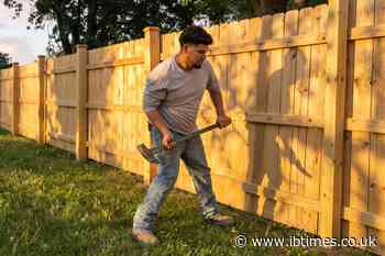 MAGA Homeowner Allegedly Calls ICE on Latino Fence Workers To Dodge Payment Before Crew Returns and Undoes the Entire Job