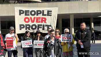 Protesters express concern over privatization ahead of PM's Toronto investment summit