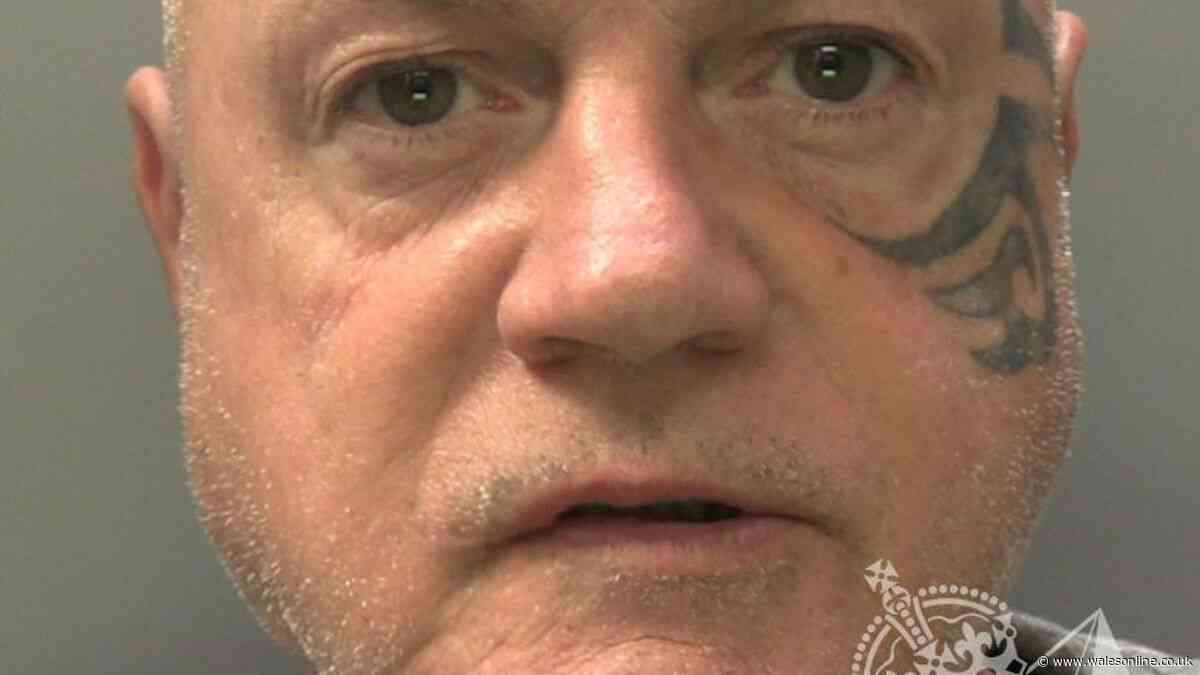 Man set fire to his home then sat on the front step and smoked a cigarette