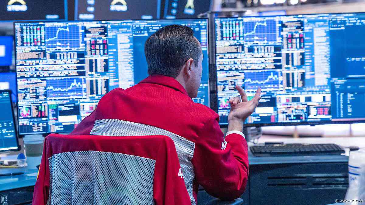 Wall Street im Minus: US-Anleger fürchten Bremsmanöver bei KI-Entwicklung