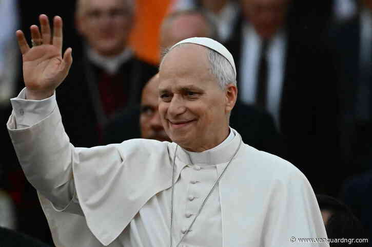 Pope restores Vatican salaries cut during Covid